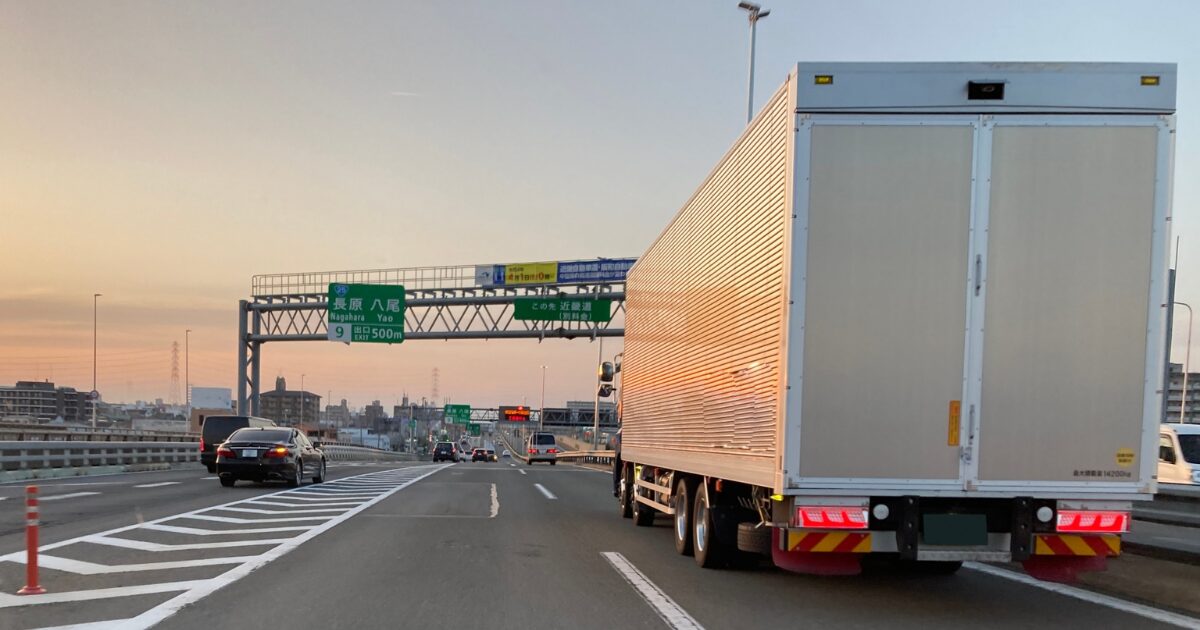 急なドライバー欠員が発生したら？初動対応から派遣手配までの実践ガイド