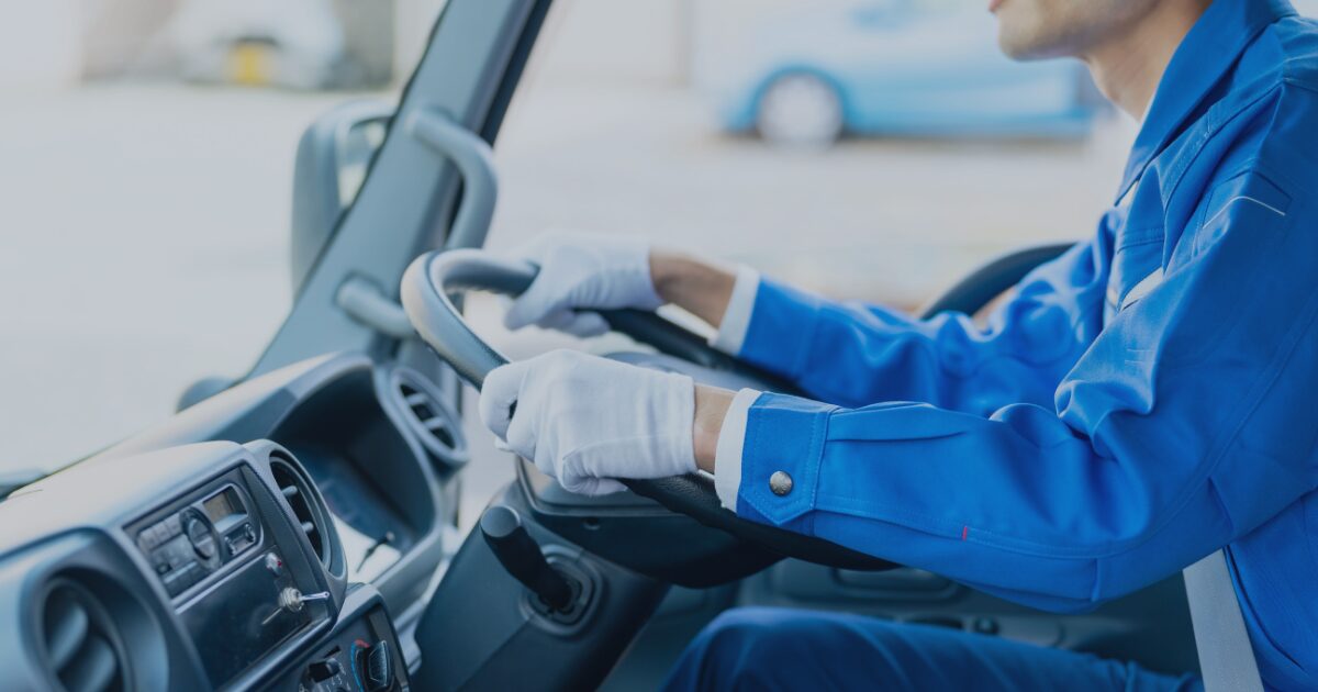 ドライバー採用難の解決策大全｜即効性施策と中長期対策を解説